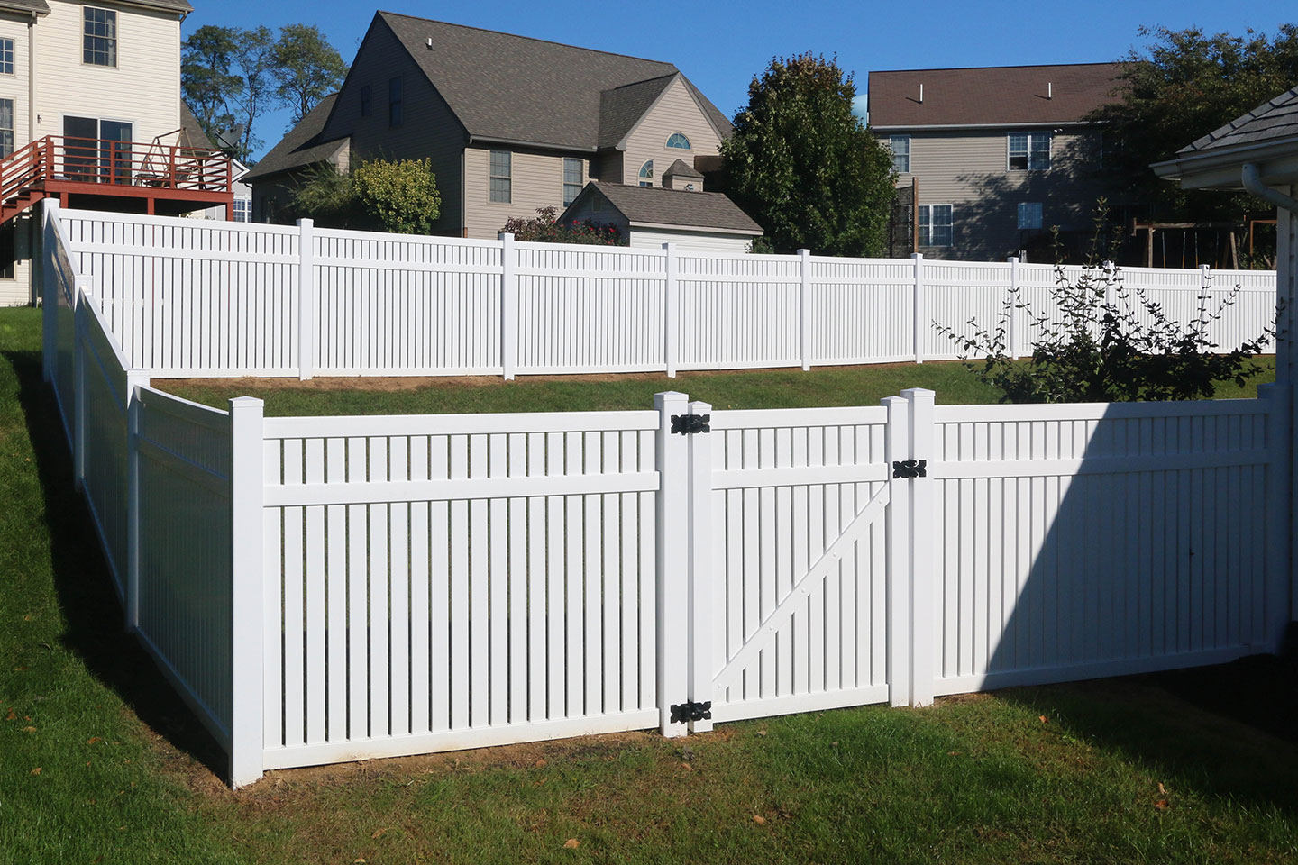 Vinyl Fence Styles & Colors | How to Find the Right Vinyl ...